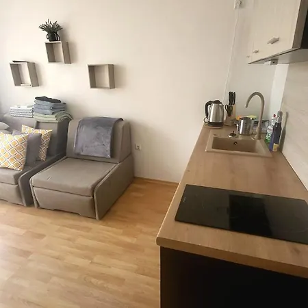 Sunny Day 6 Apartment *
